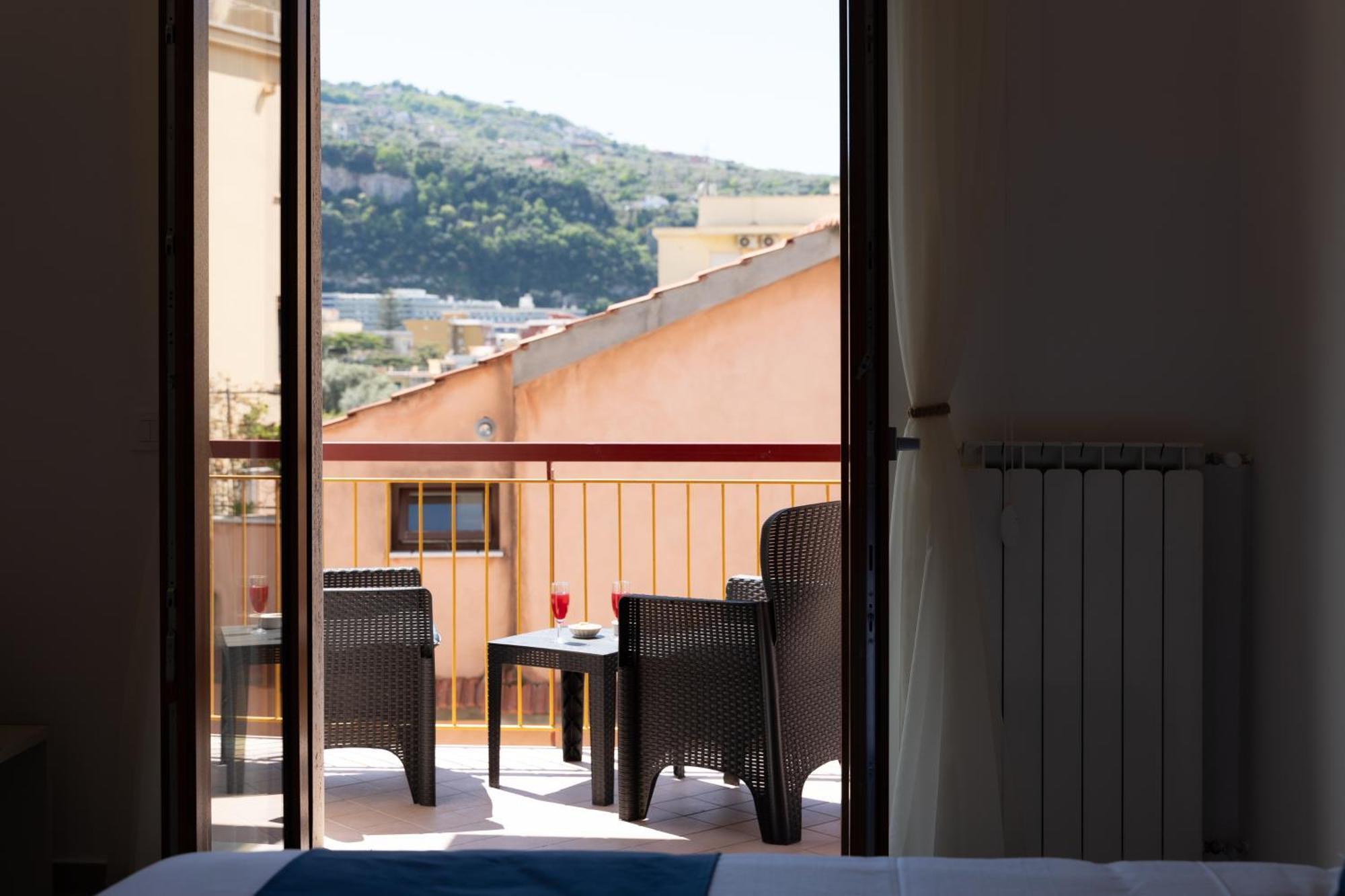 סורנטו Mifra Suites מראה חיצוני תמונה
